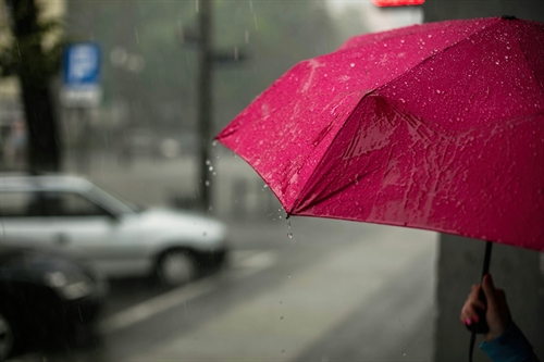 Moving home in wet weather